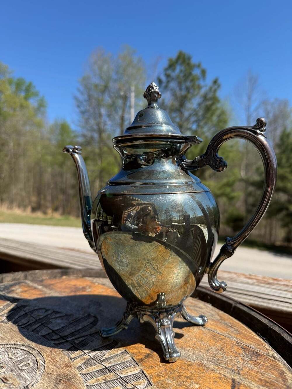 Vintage Wm. Rogers Silverplated Footed Coffee Pot Tea Server with Finial